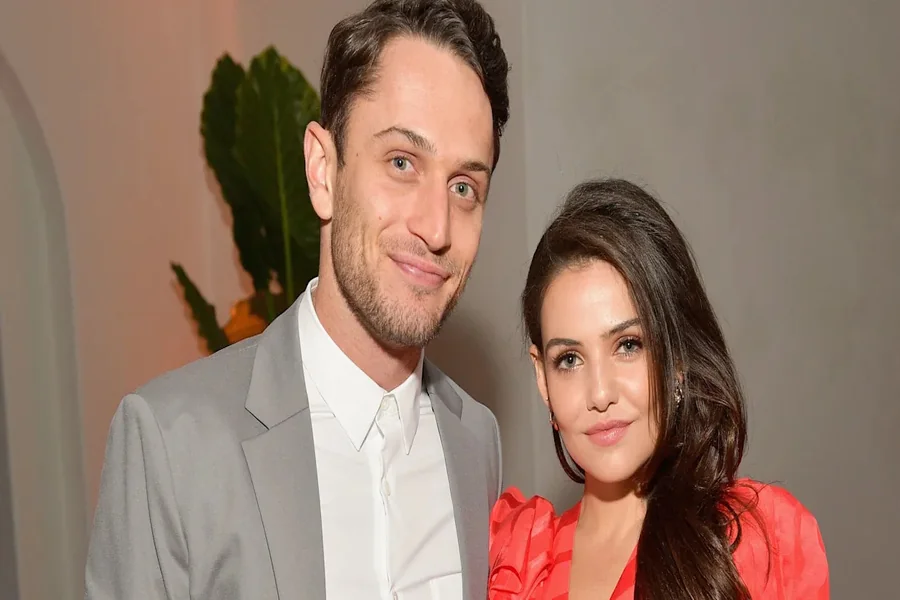 Danielle Campbell Husband